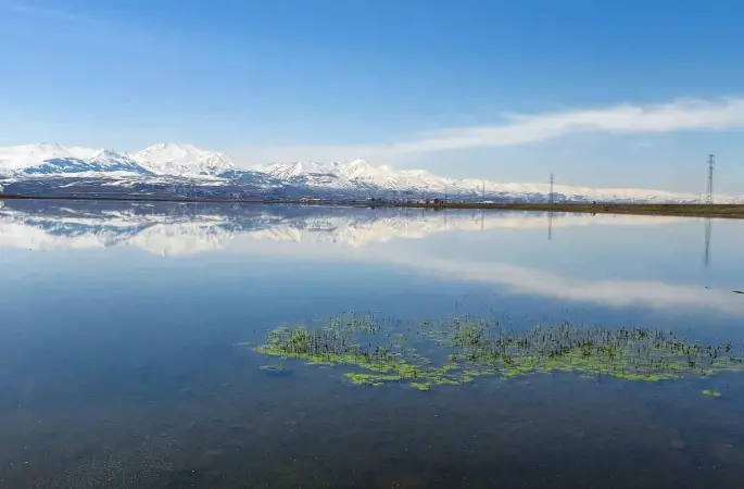 Doğuda hava parçalı ve çok bulutlu
