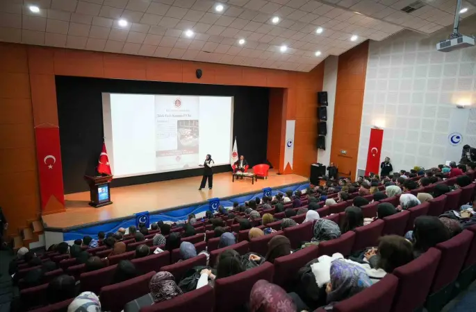 Dolandırıcılık ve kara para ile mücadeleye yönelik farkındalık programı düzenlendi
