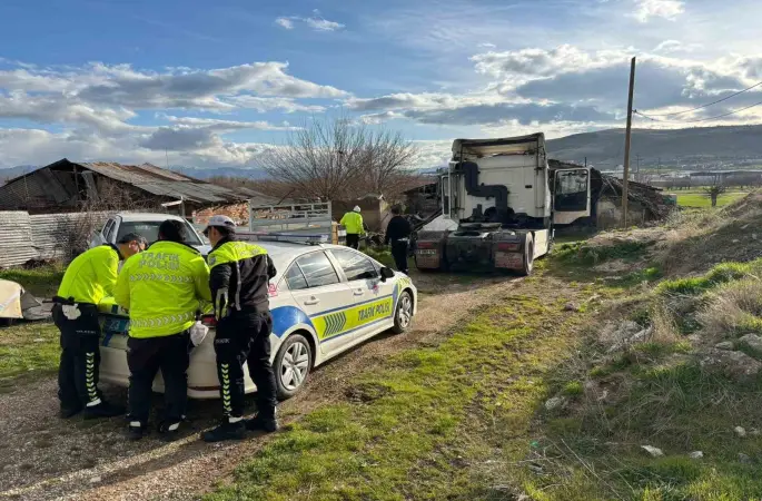 ’Dur’ ihtarına uymayan alkollü sürücüye 450 bin lira ceza
