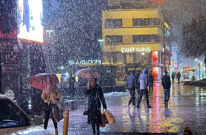 Düzce’de kar yağışı etkili oluyor
