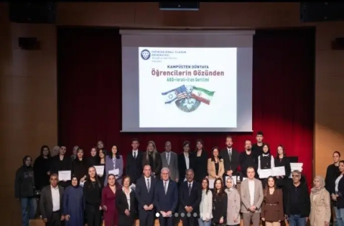EBYÜ’de "ABD-İsrail-İran Gerilimi" paneli düzenlendi
