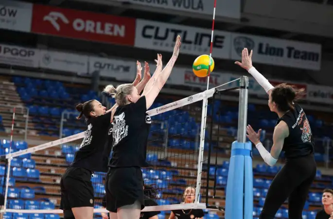 Eczacıbaşı Dynavit dörtlü final için sahada
