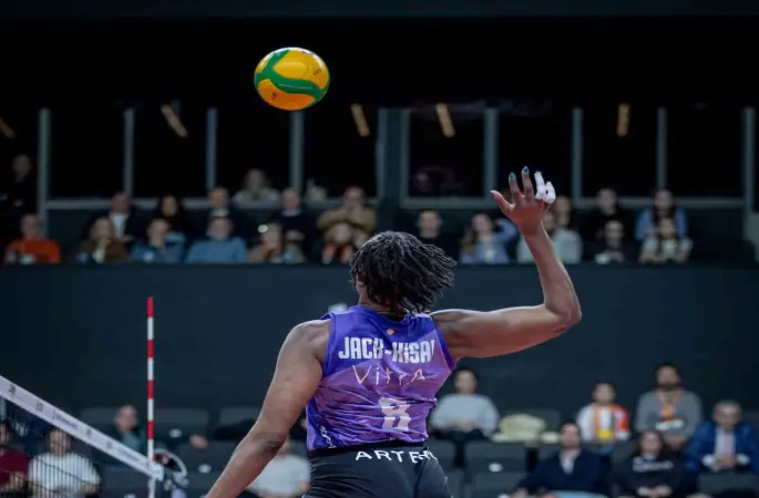 Eczacıbaşı Dynavit, Rzeszow’u mağlup etti
