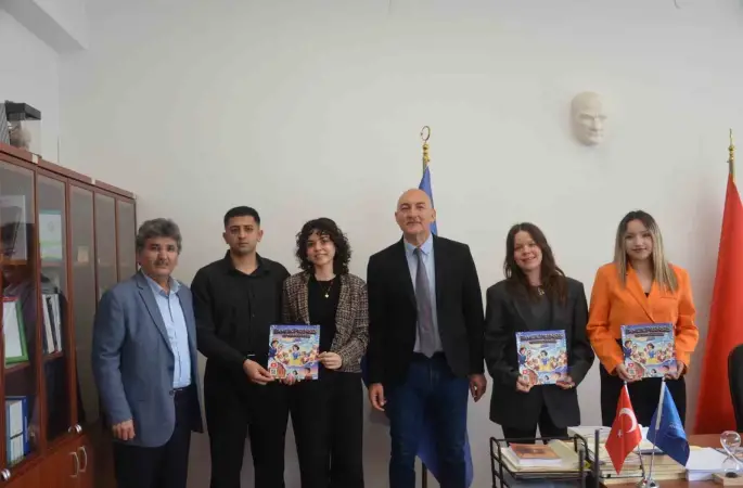 Edebiyat Fakültesi öğrencilerinden çocuklara yönelik edebiyat çalışması
