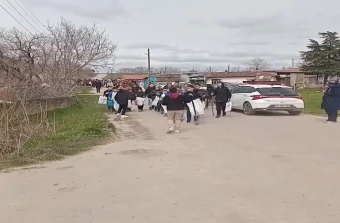 Edirne’de asırlardır süren arife günü şeker toplama geleneği
