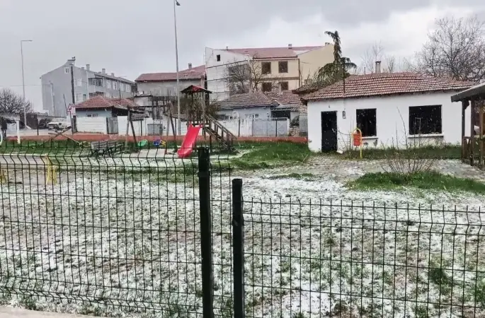 Edirne’de dolu yağışı
