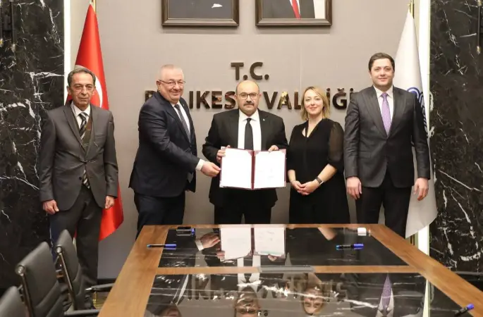 Edremit’e üç yeni aile sağlığı merkezi kazandırılıyor
