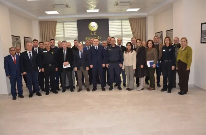 Edremit’te İlçe İdare Şube Başkanları toplantısı gerçekleştirildi
