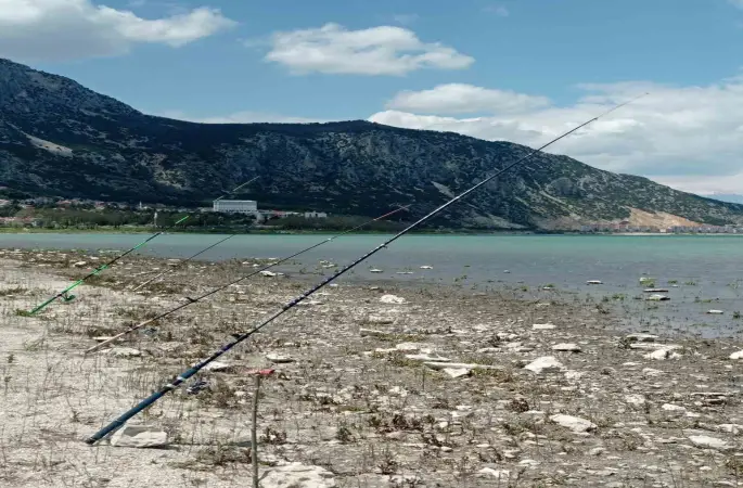 Eğirdir Gölü’nde amatör balıkçılık alanları yeniden düzenlendi
