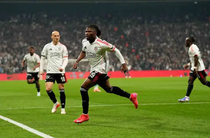 El Bilal Toure 3 ay sonra golle tanıştı
