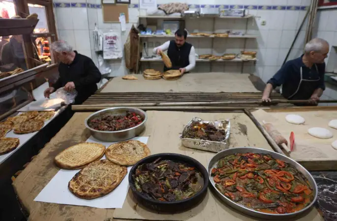 Elazığ’da fırıncıların yoğun ‘Ramazan’ mesaisi

