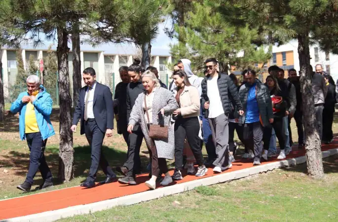 Elazığ’da sağlık için yürüdüler
