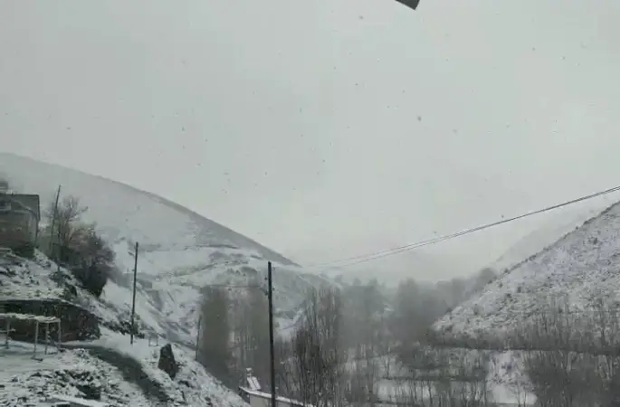 Elazığ’ın yüksek kesimlerinde kar yağışı
