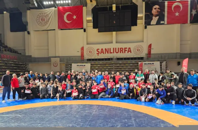 Elazığlı güreşçilerden Türkiye Yarı Finalleri’nde büyük başarı
