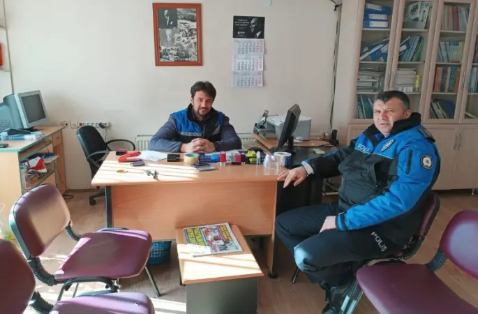 Emniyet güçleri dolandırıcılık ve hırsızlığa karşı bilgilendirme yaptı
