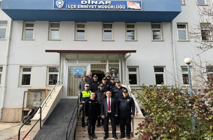 Erol, Dinar ile Sandıklı’nın asayiş ve güvenliğiyle ilgili brifing aldı
