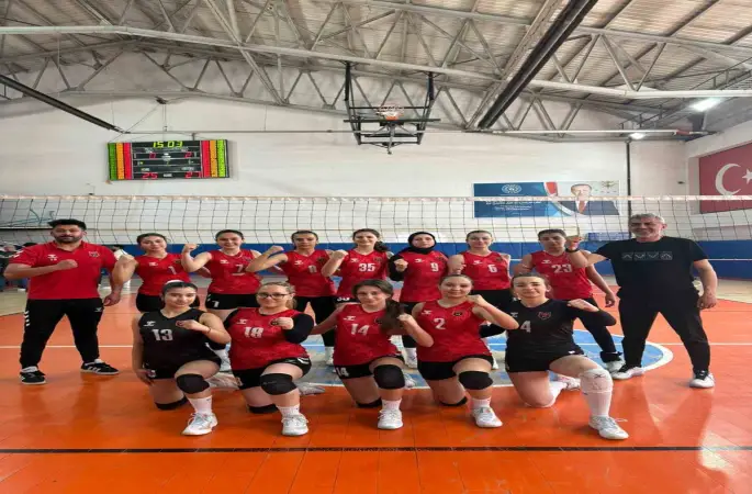 Erzincan Vefa Spor zirvede: Namağlup şampiyonluk geldi
