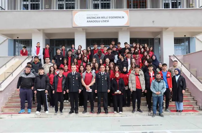 Erzincan’da 882 öğrenciye jandarma akademisi tanıtıldı
