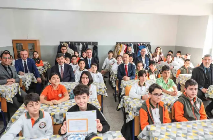 Erzincan’da yarıyıl tatili sona erdi, öğrenciler ders başı yaptı
