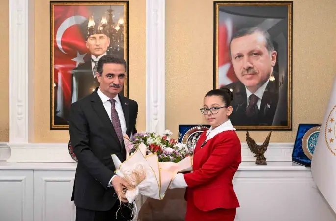 Erzurum’da 23 Nisan’da anlamlı devir teslim
