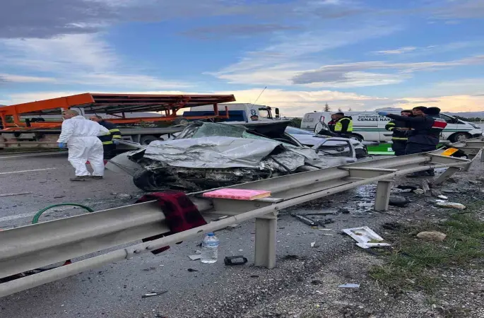 Eskişehir-Ankara yolunda feci kaza: 4 ölü, 2 yaralı
