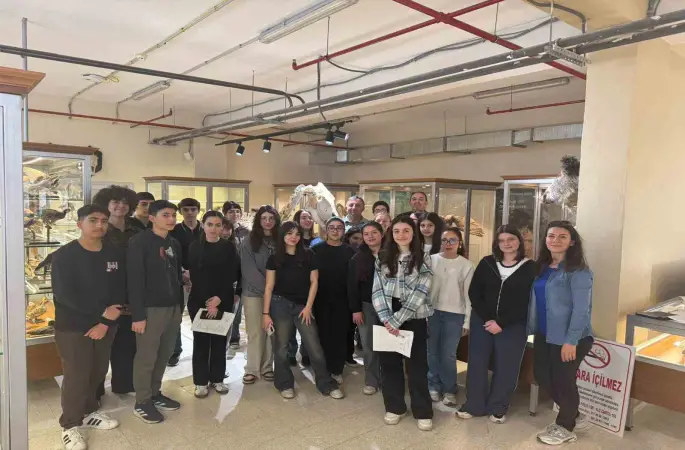 Eskişehir Bilim Olimpiyatları Akademisi’nden ESOGÜ Zooloji Müzesi’ne ziyaret
