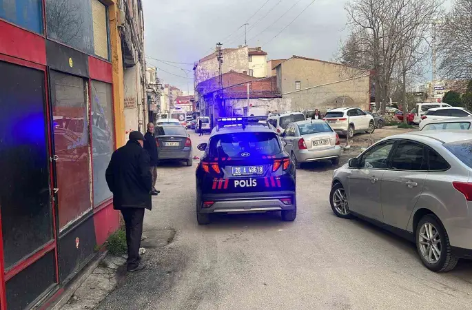 Eskişehir’de bıçaklı kavga: 1 yaralı
