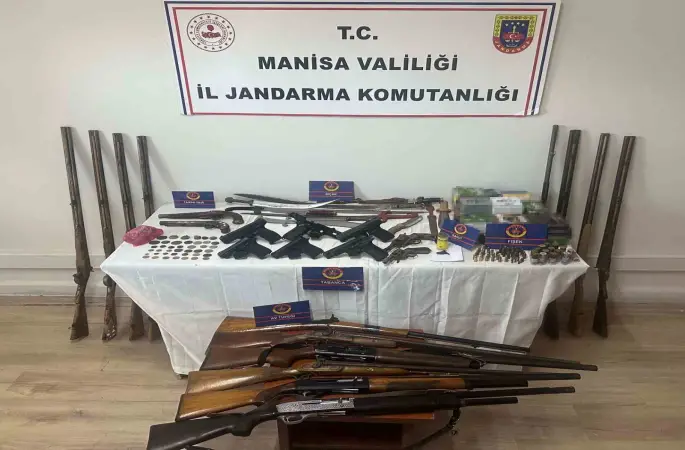 Ev değil, adeta cephanelik
