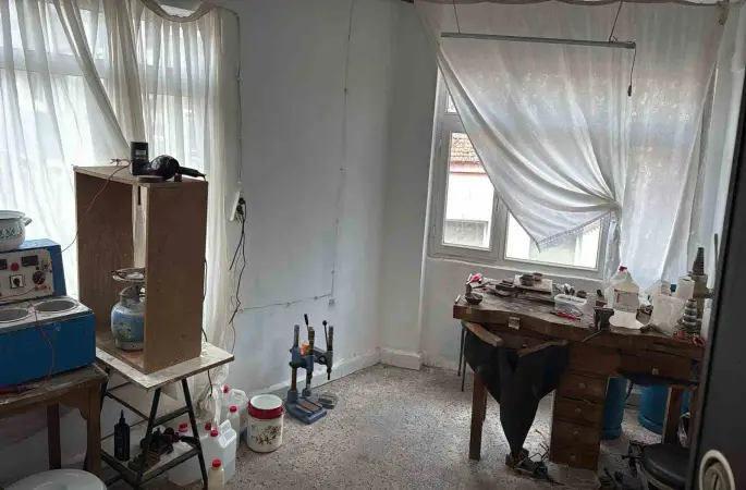 Fatih’te sahte altın imalatına operasyon: 1  kişi yakalandı
