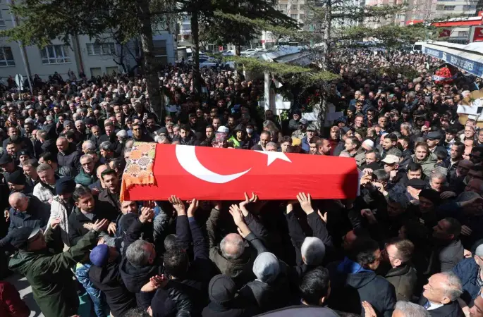 Fatma Nur öğretmenin acılı amcası: "Fatma Nur okulunda sevilen, iyi bir öğretmendi"
