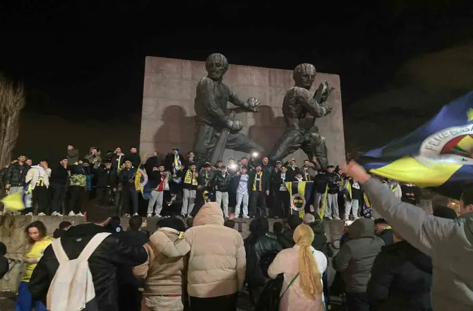 Fenerbahçe’nin Süper Kupa zaferi Ankara’da kutlandı
