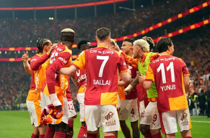 Galatasaray, Fenerbahçe ile puan farkını 7’ye çıkardı
