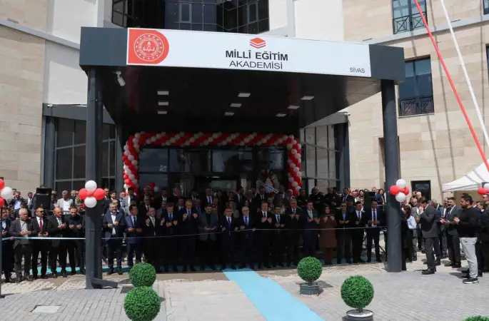 Geleceğin öğretmenleri bu akademide yetişiyor
