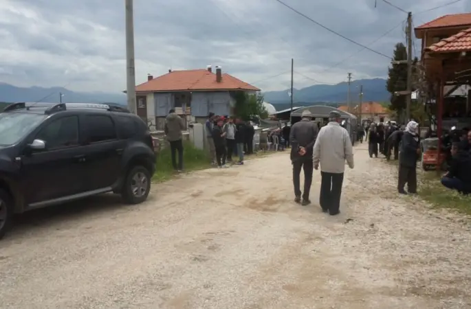 Gelin ve damat evde ölü bulundu, düğün evi cenaze evi oldu
