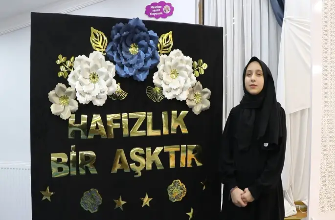 Genç hafızlar ve hadis şampiyonlarına umre ödülü
