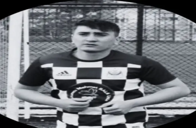 Genç motosikletlinin öldüğü kaza güvenlik kamerasına yansıdı
