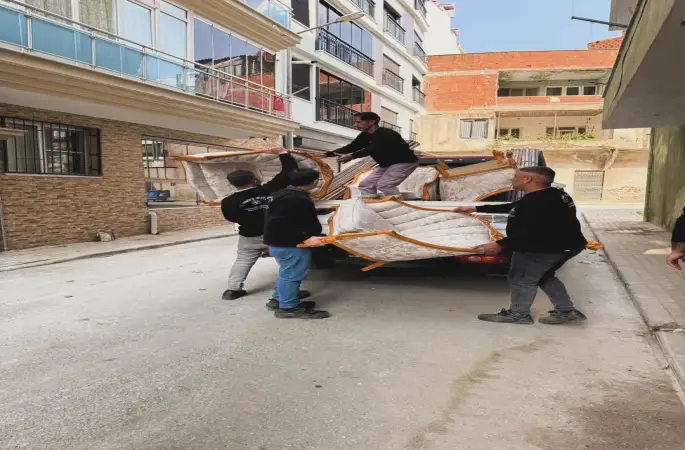 Germencik Belediyesi’nin ihtiyaç sahiplerine eşya desteği sürüyor
