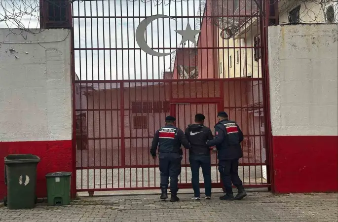 Germencik’te JASAT ekipleri aranan şahsa göz açtırmadı
