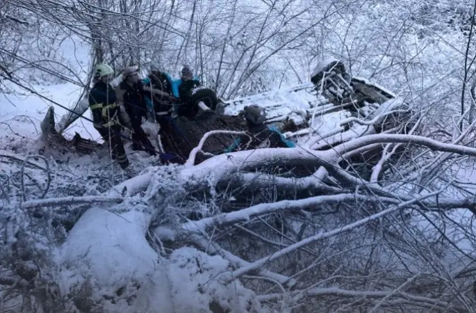Giresun’da otomobil fındık bahçesine yuvarlandı: 6 Yaralı
