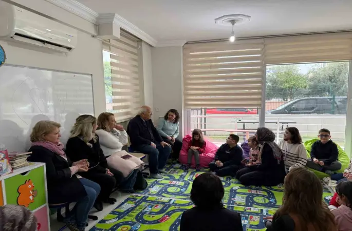 Görme engelliler için 3 yılda 200 kitap seslendirildi
