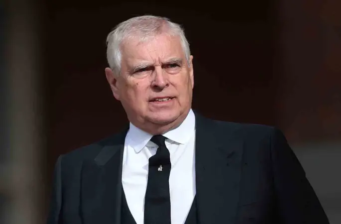 Gözaltına alınan İngiltere’nin eski prensi Andrew Mountbatten-Windsor serbest bırakıldı
