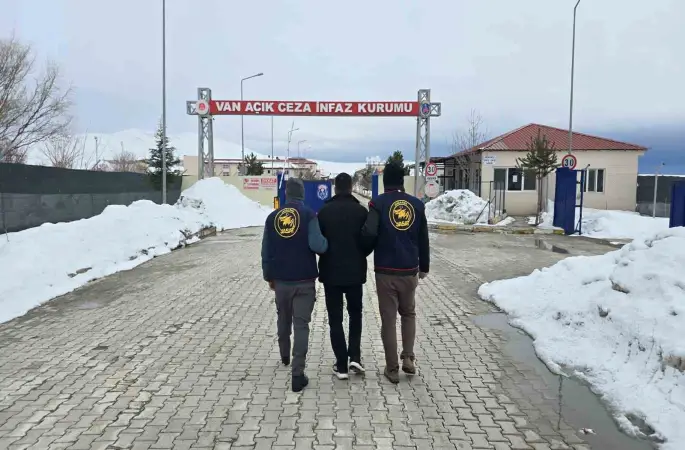 Hakkari’de 8 yıl hapis cezası bulunan şahıs yakalandı
