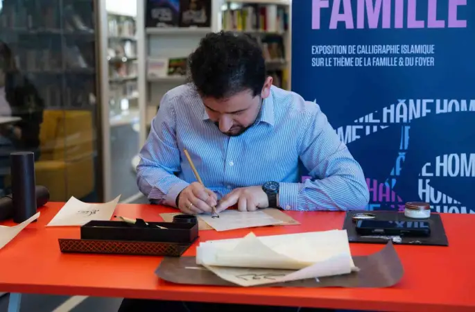 Hane İslam Sanatları Sergisi Paris’te
