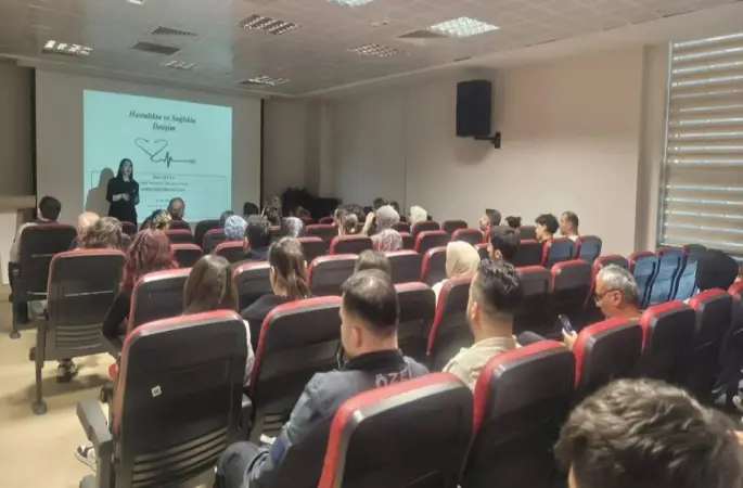 Hastalıkta ve Sağlıkta İletişim Eğitimi
