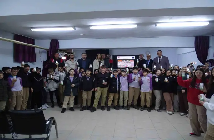 Havran İmam Hatip Ortaokulu’nda organik tarım ve iyi tarım uygulamaları eğitimi verildi
