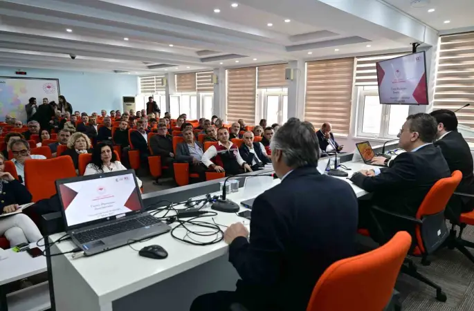 Hayvancılık sektör değerlendirme toplantısı İzmir’de gerçekleştirildi.
