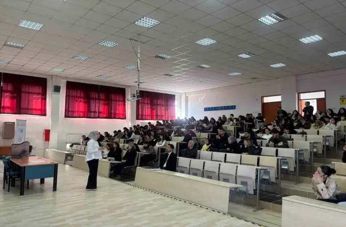 Hisarcık MYO’da bağımlılıkla mücadele semineri düzenlendi
