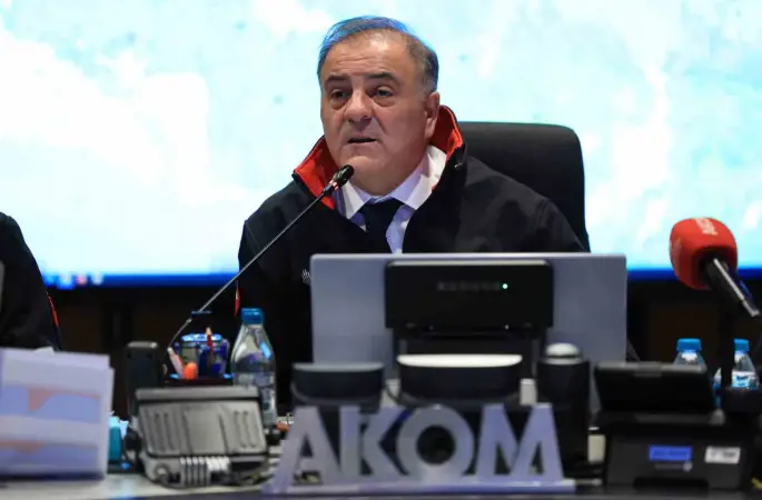 İBB Başkanvekili Aslan son durumu paylaştı: "İstanbul’un her tarafını anlık izliyoruz, 3 bin 492 aracımız sahada"
