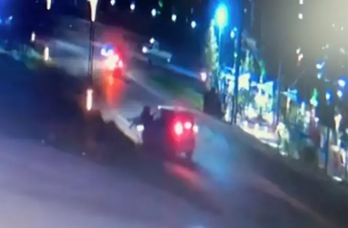 "İftira" demişti, görüntüler ortaya çıktı: Eski eşini ve oğlunu böyle ezdi
