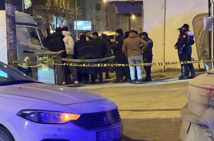 Iğdır’da iş merkezinde şüpheli ölüm
